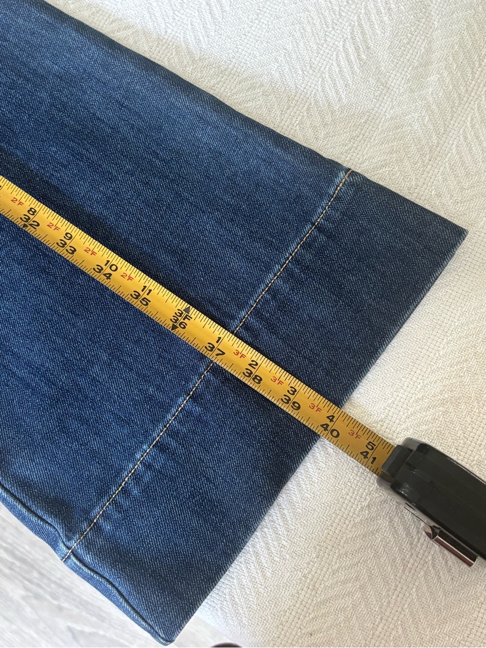 Level 99 Wide-Leg High-Rise Jeans in Dark Blue Denim - Picture 10 of 13